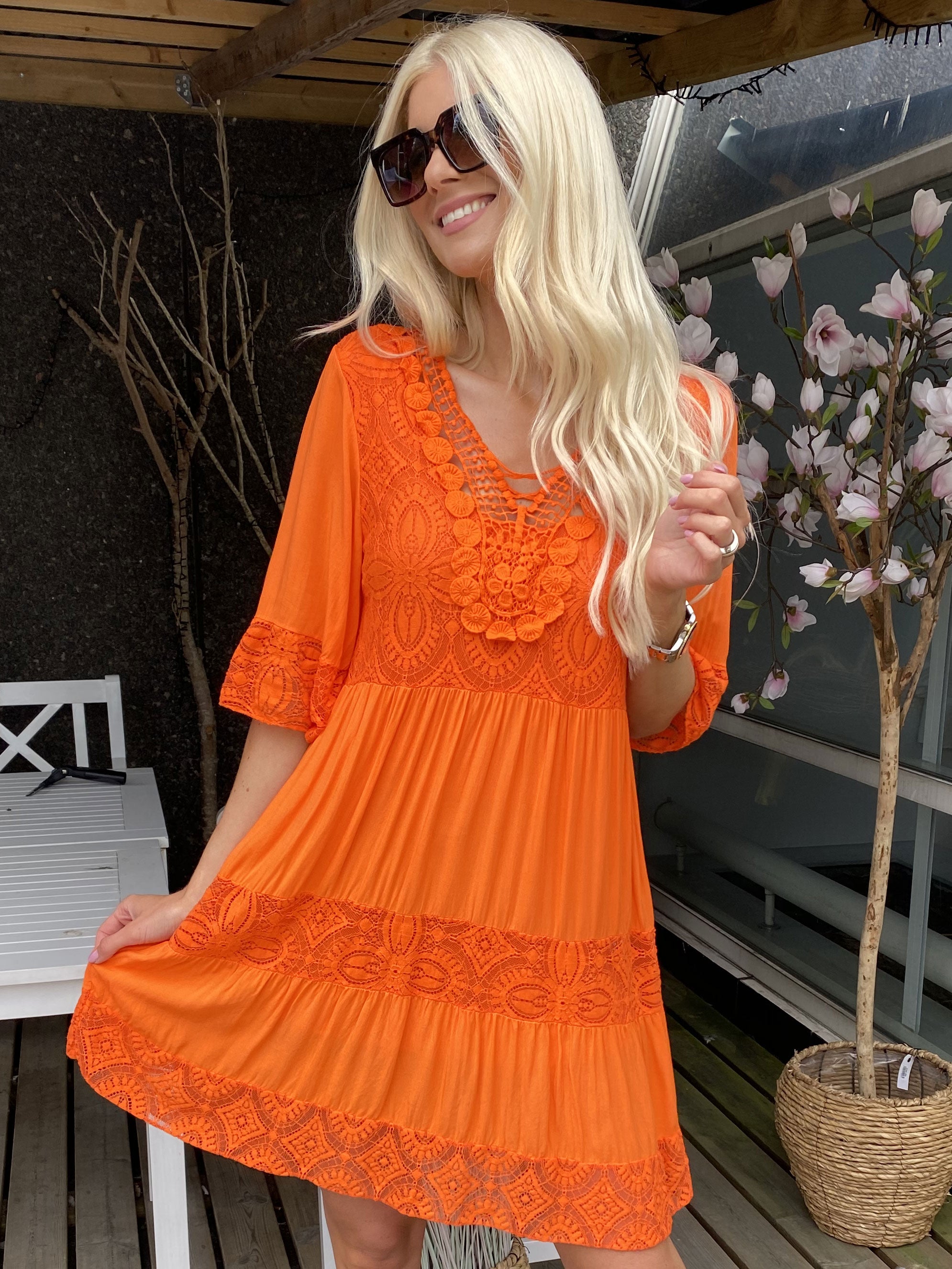 Sasia - Sommerkjole med blonder